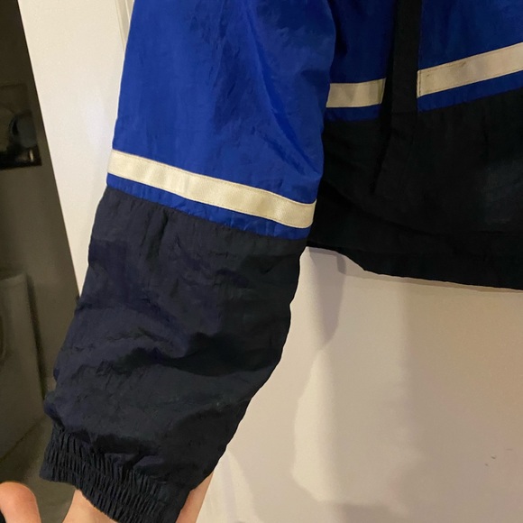 SOLD Vintage Reebok windbreaker 💙 - Picture 2 of 3